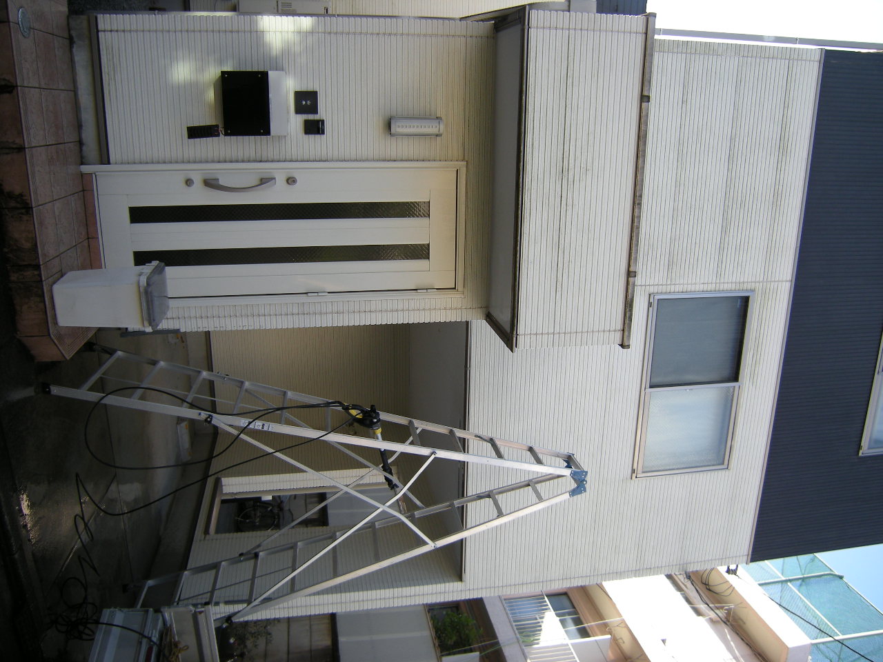 東京都北区 高圧洗浄 外壁 高圧洗浄機 コンクリ レンガ ブロック 車庫 玄関 門柱